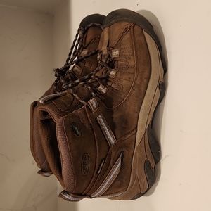 Keen Leather Ankle Height Hiking Boots Size 9.5